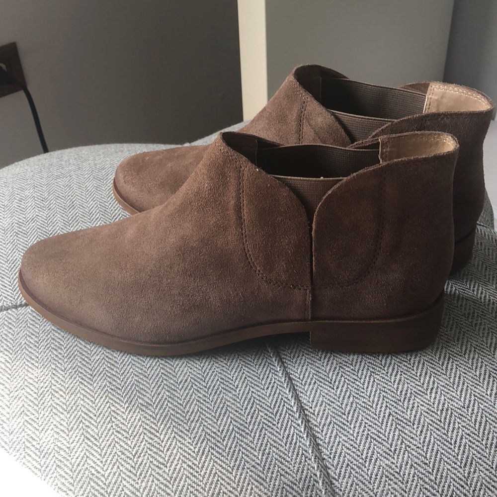 BRAND NEW splendid booties suede size 8.5